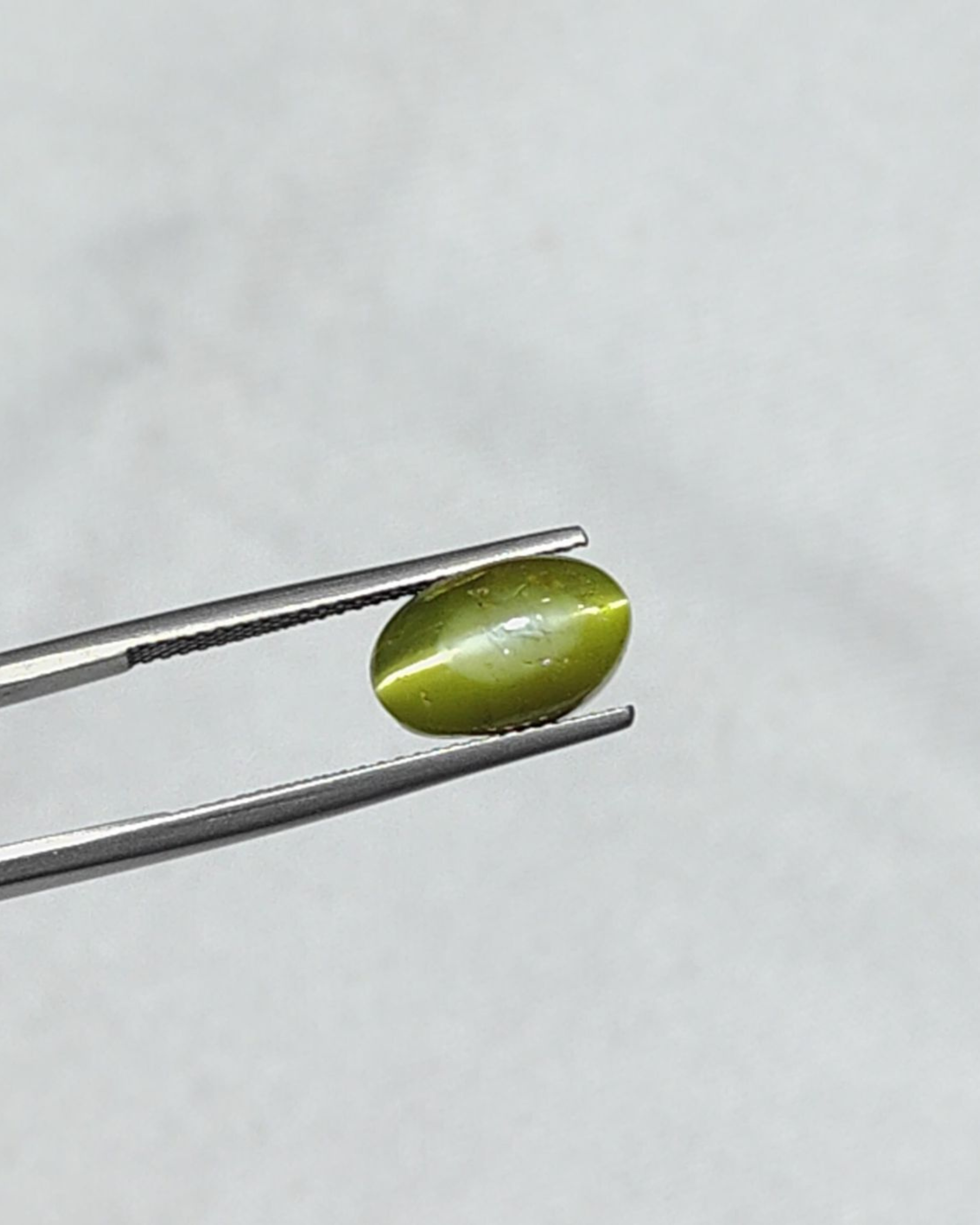 Premium Grade 7.59 Cts - 8.43 Ratti Natural Ceylon Chrysoberyl Cats eye/Lehsuniya