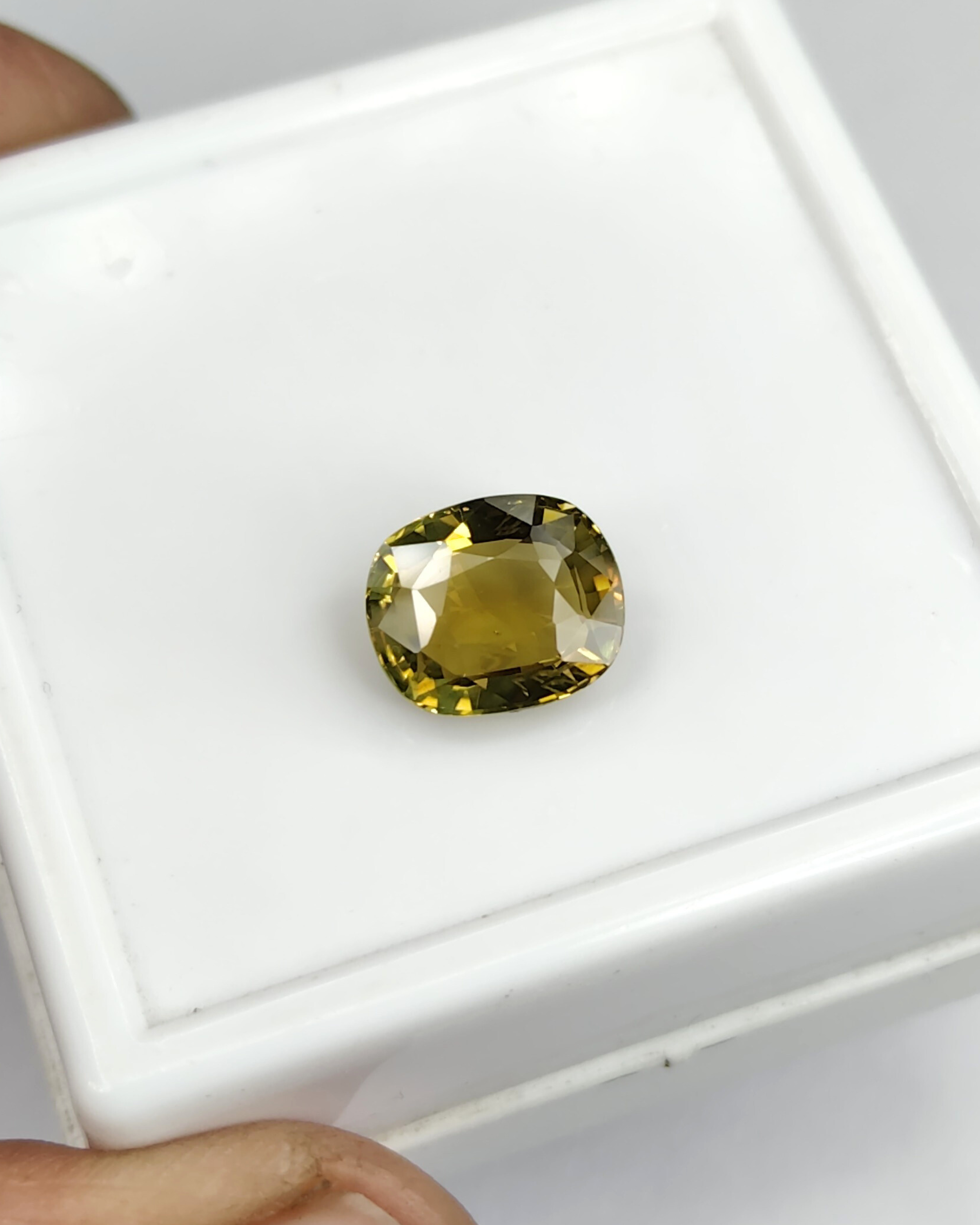 IGI Certified 4.99 Ct Natural Alexandrite