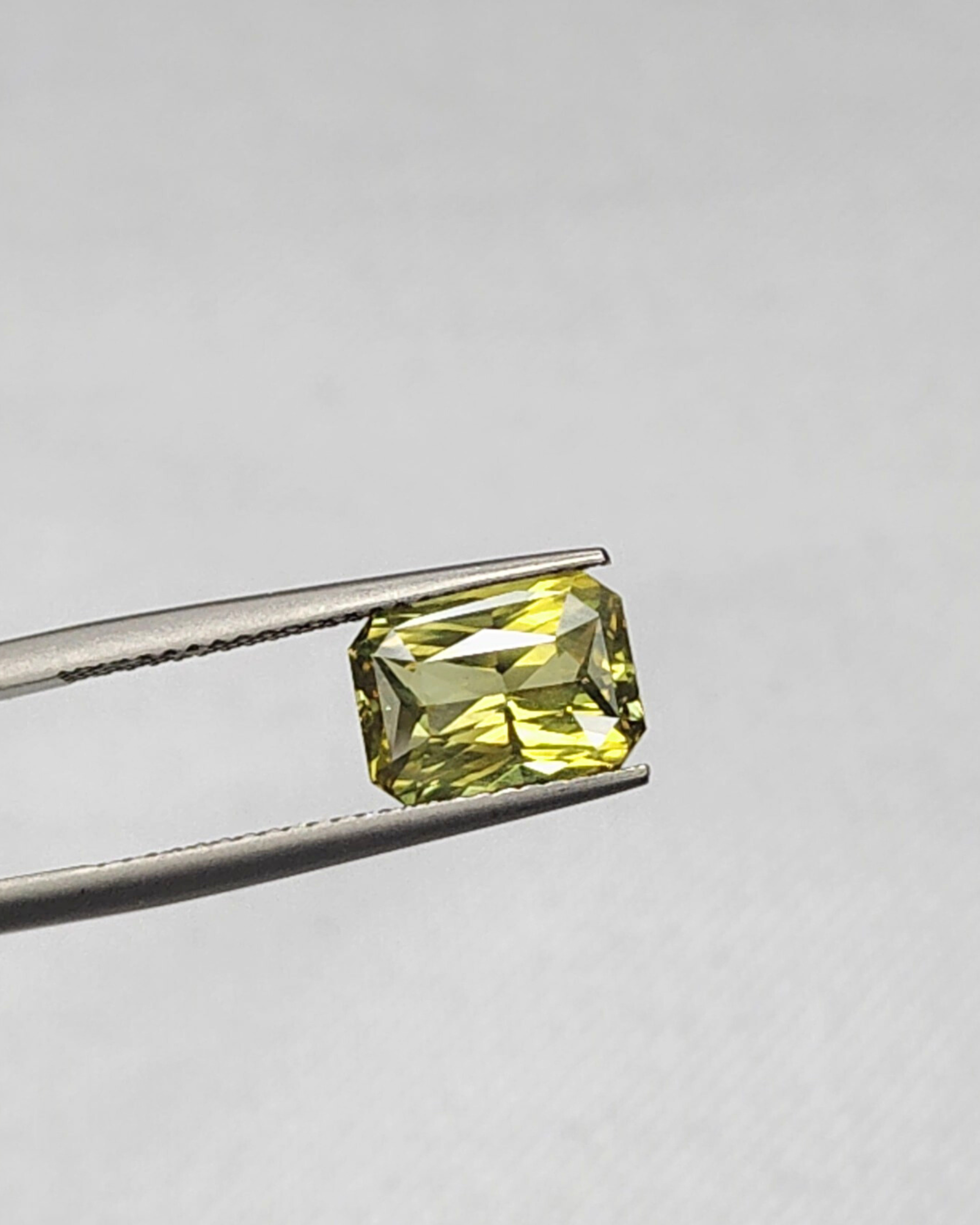 GSI Certified 3.24 Ct - 3.60  Ratti Natural Alexandrite
