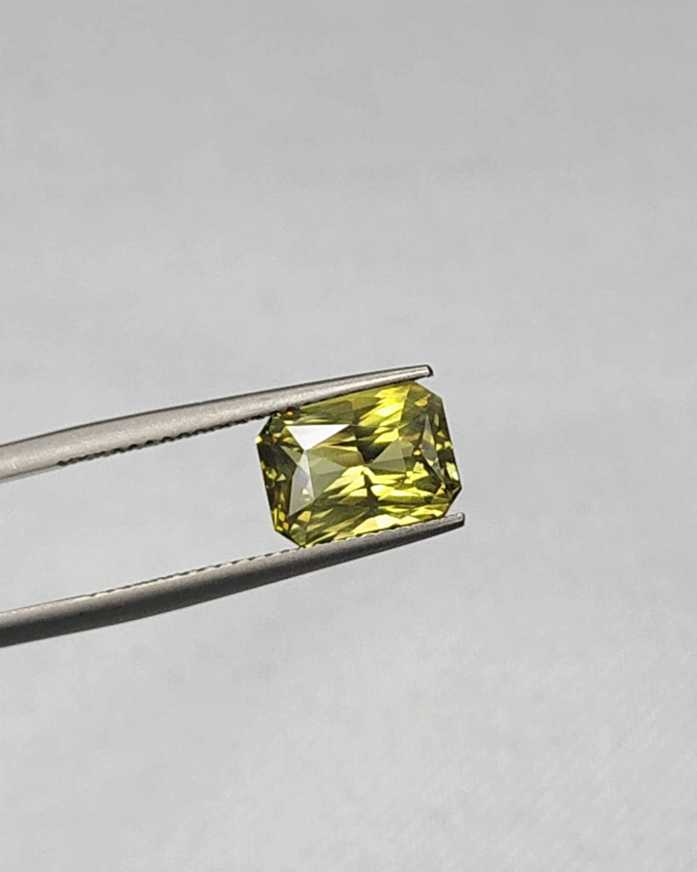 GSI Certified 3.24 Ct - 3.60  Ratti Natural Alexandrite
