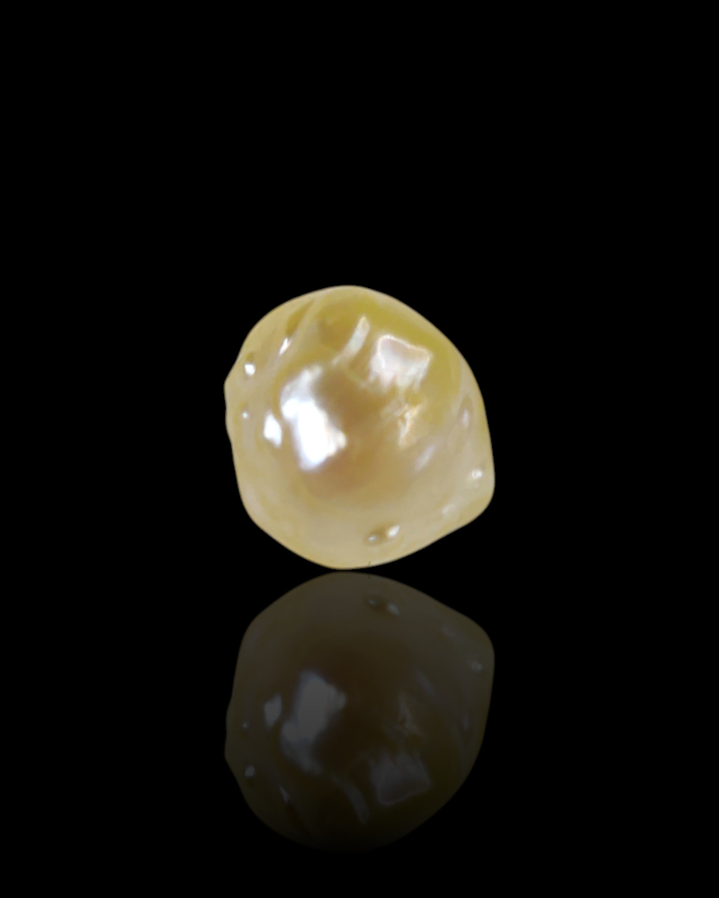 GIA Certified 5.49 Ct - 6.10 Ratti Natural Salt-Water Pearl ( Rare)
