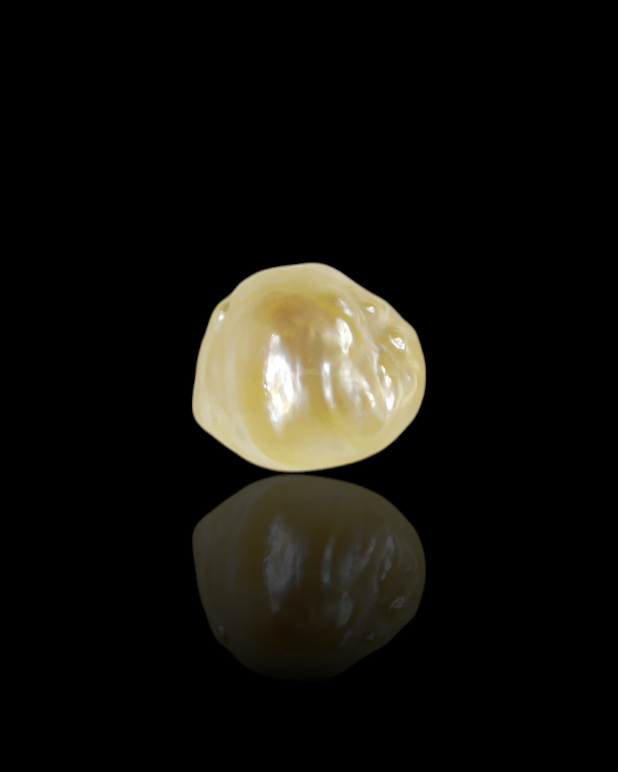 GIA Certified 5.49 Ct - 6.10 Ratti Natural Salt-Water Pearl ( Rare)
