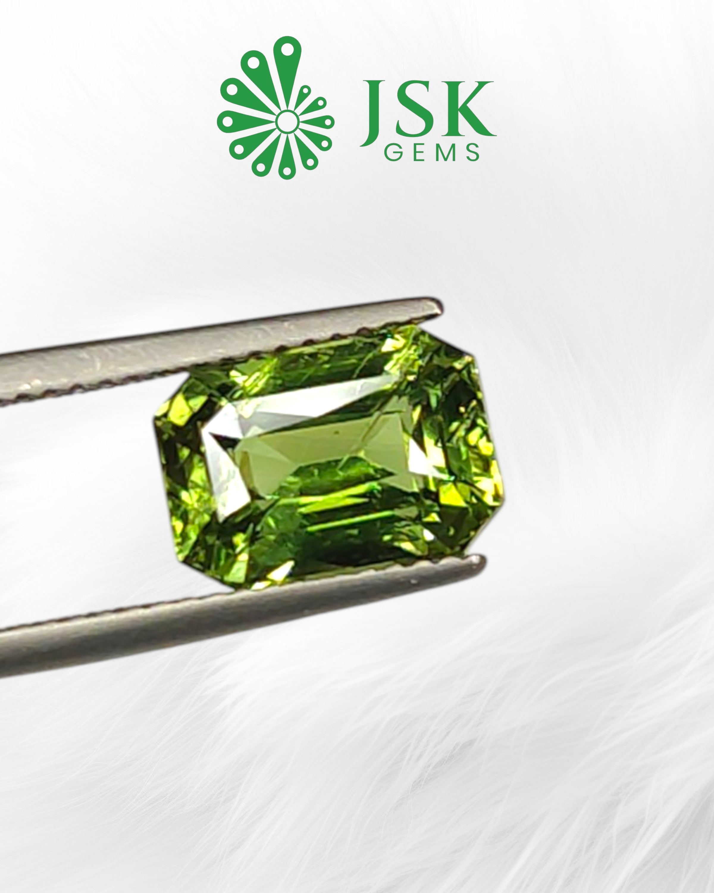 GSI Certified 3.53 Ct - 3.92 Ratti Natural Alexandrite.