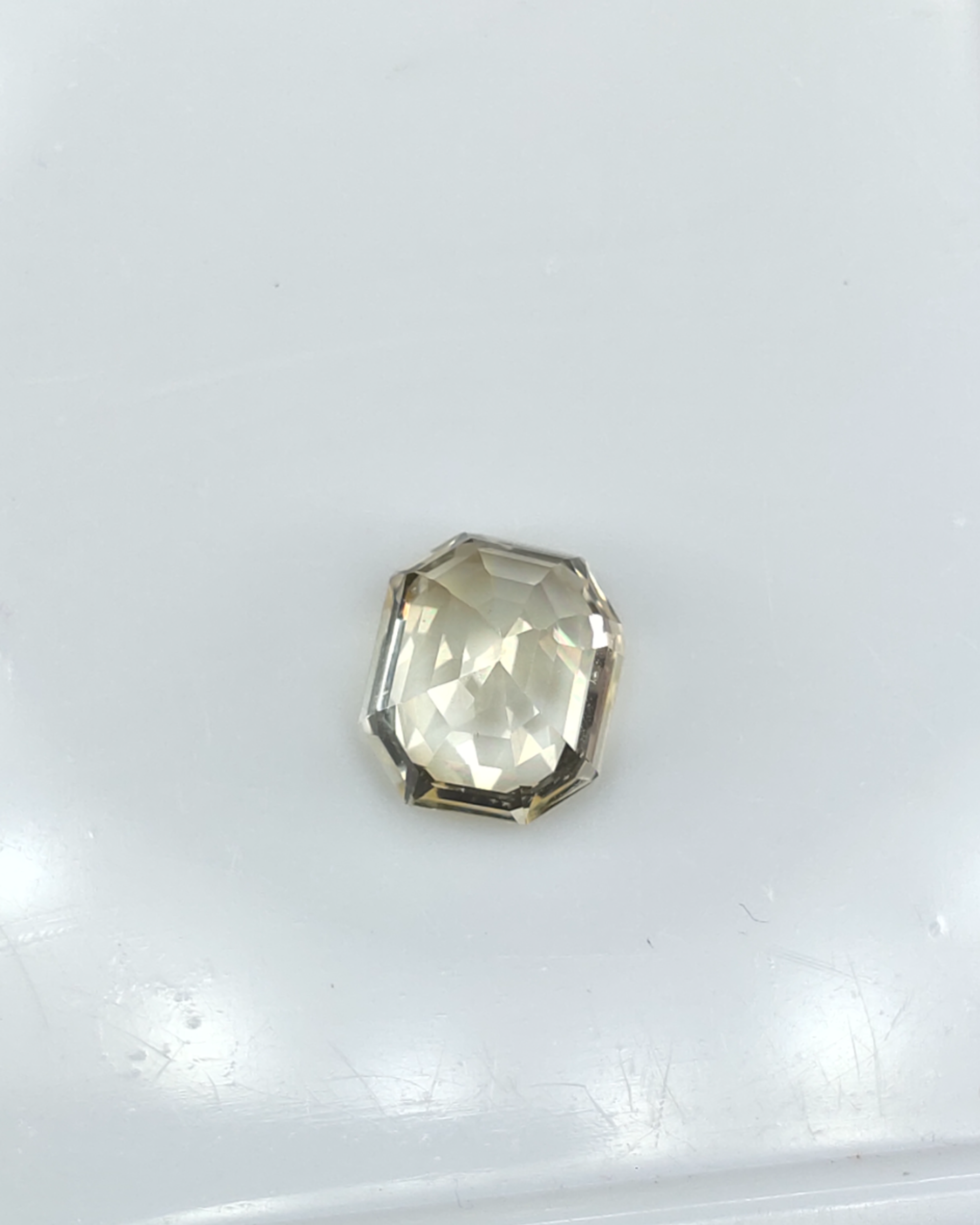 IIGJ Certified 2.90 Ct - 3.22 Ratti Natural Unheated Ceylon Yellow Sapphire -Pukhraj