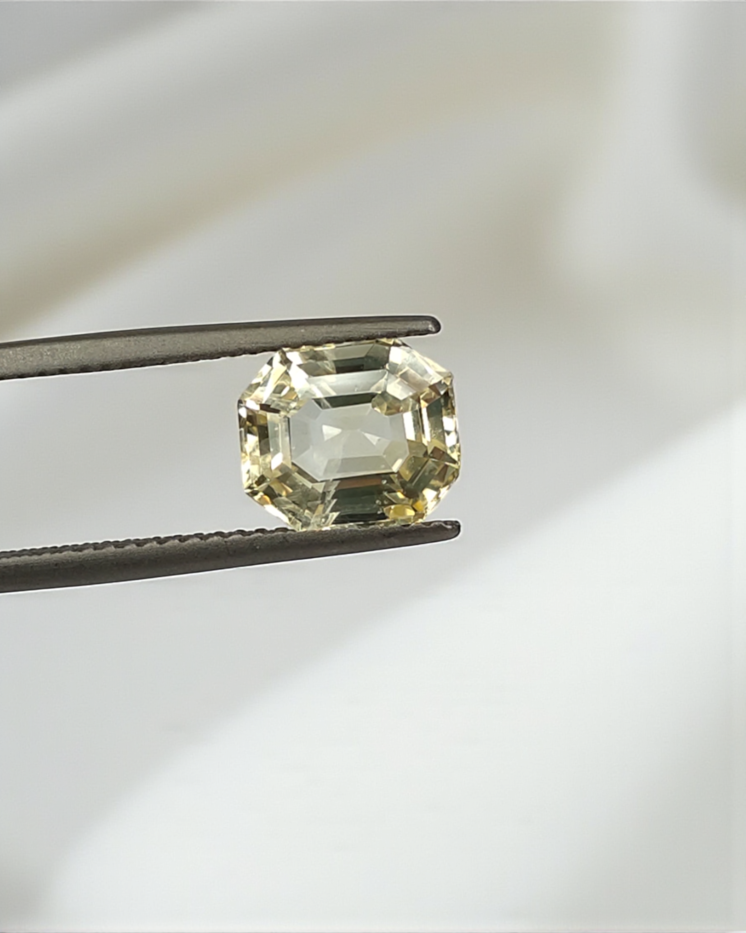 IIGJ Certified 2.90 Ct - 3.22 Ratti Natural Unheated Ceylon Yellow Sapphire -Pukhraj