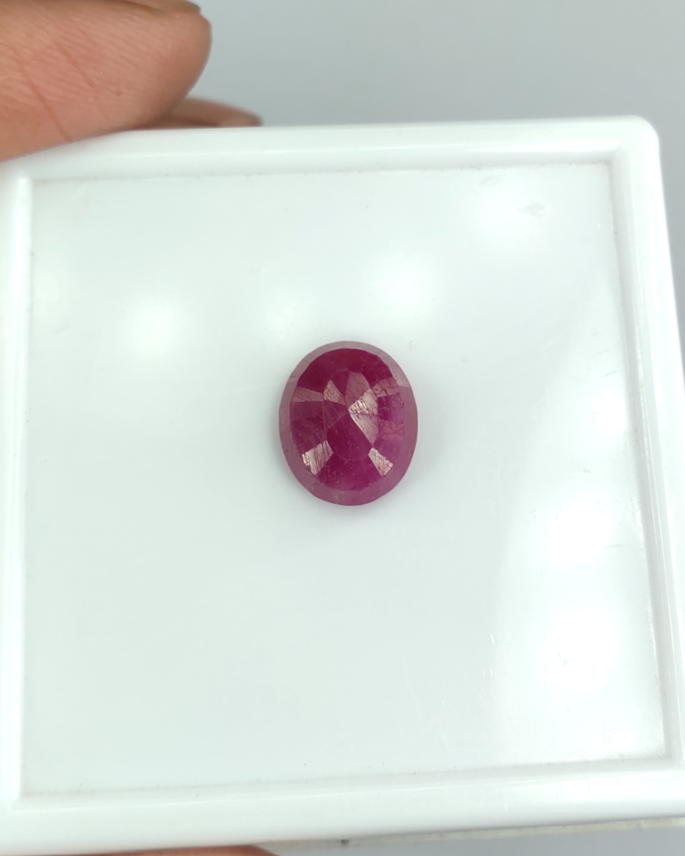 IIGJ Certified 5.34 Ct - 5.93 Ratti Unheated Untreated Natural Ruby Manik