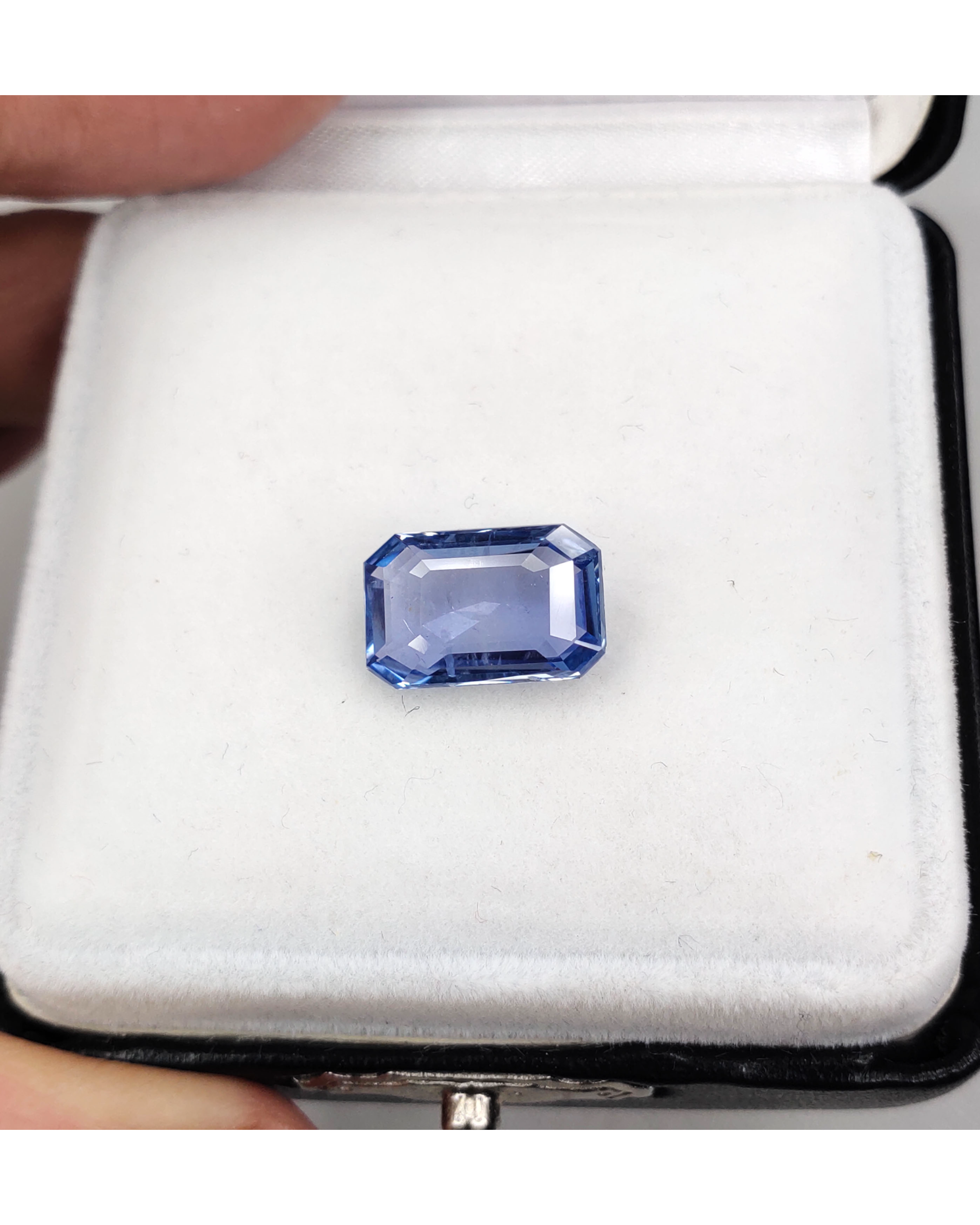 GTL Certified 5.10 Ct - 5.66 Ratti Natural Unheated Ceylon Blue Sapphire - Neelam