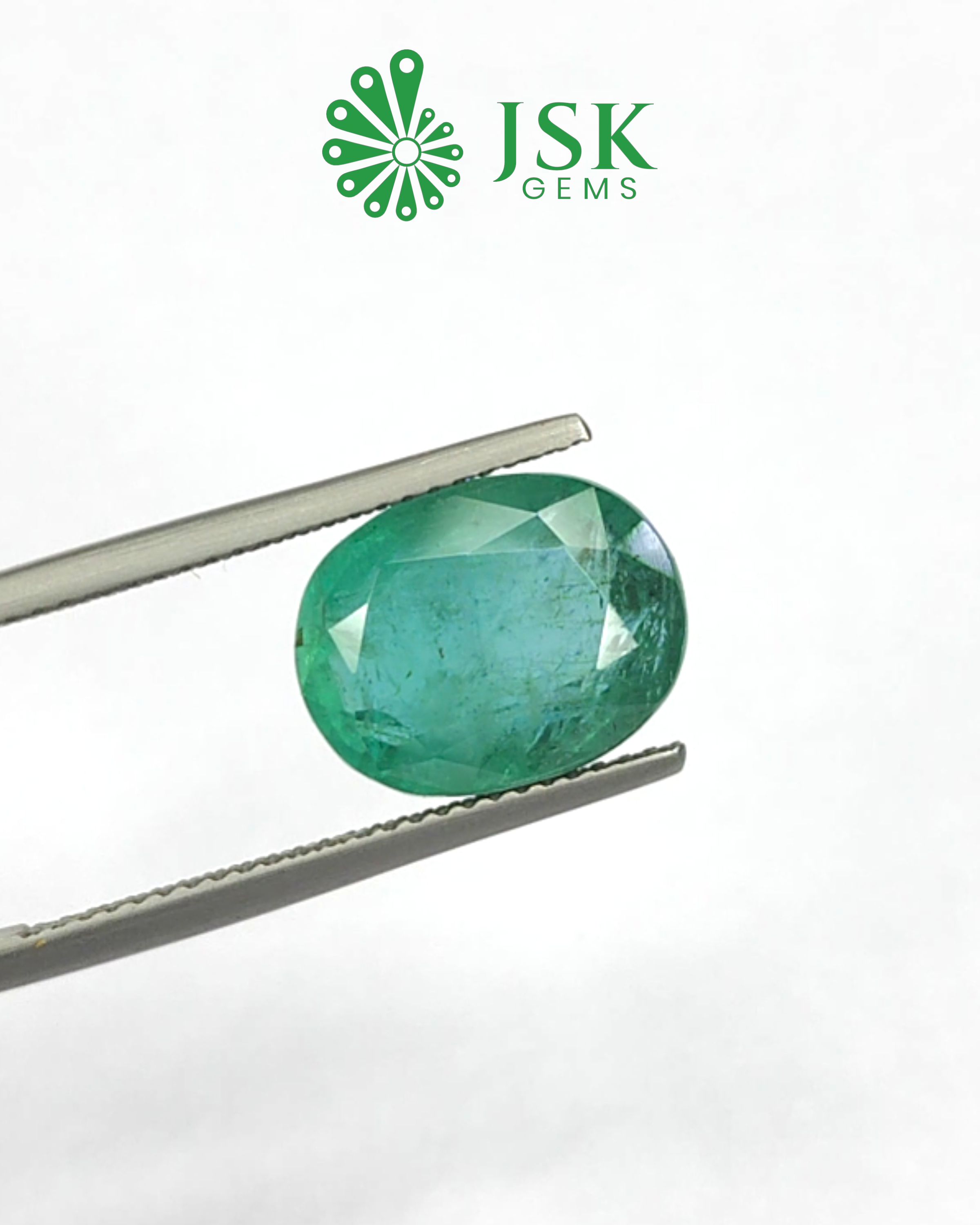 Premium Grade 6.98 Ct - 7.75 Ratti Natural Emerald - Panna