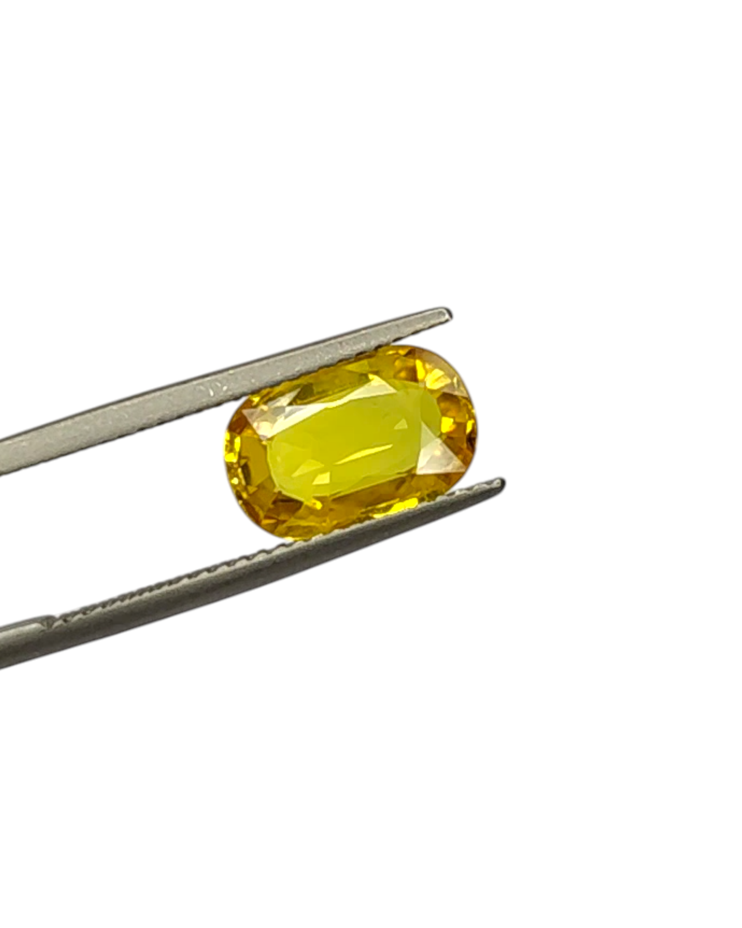 Top Grade 3.05 Ct - 3.38 Ratti Natural Bangkok Yellow Sapphire - Pukhraj