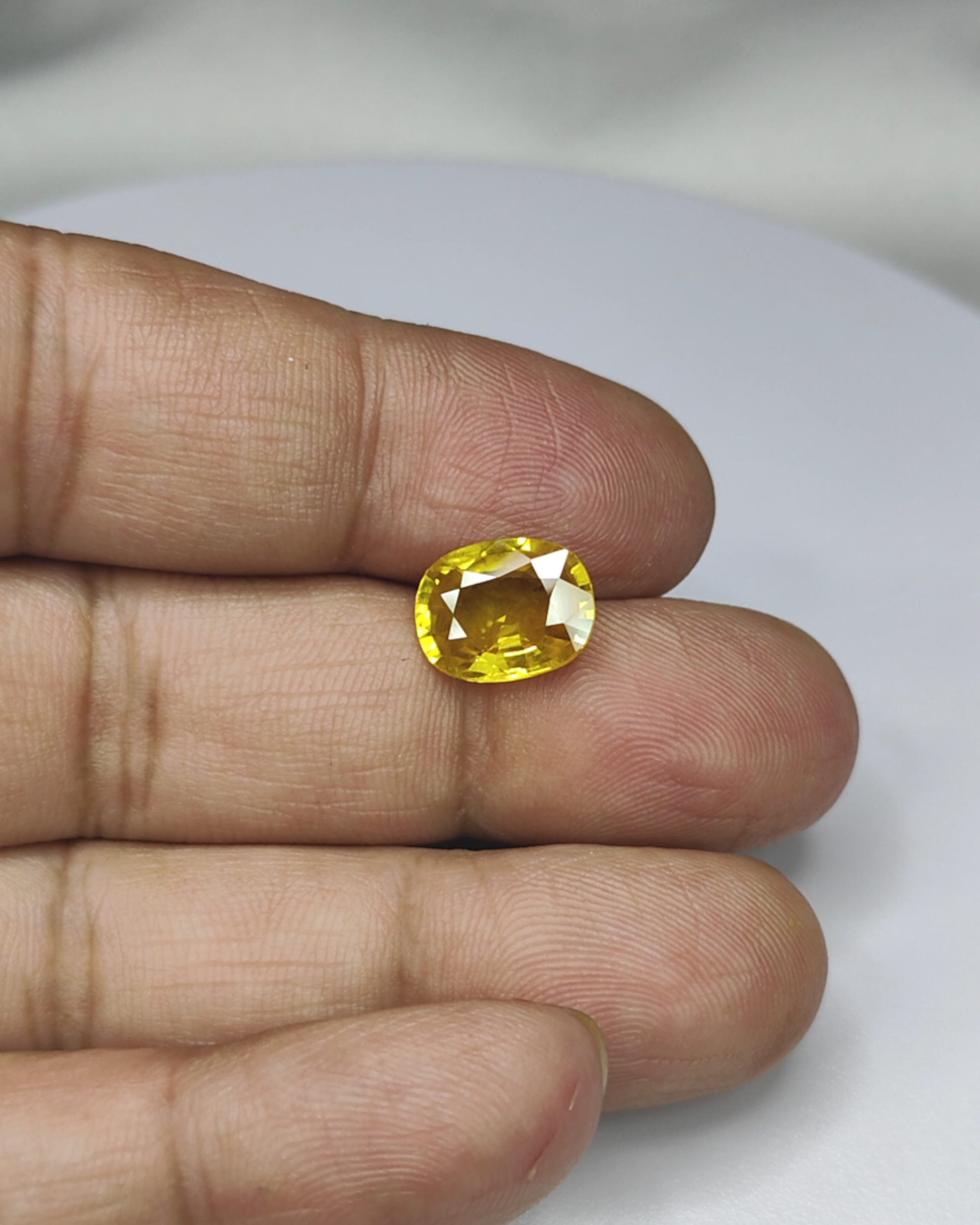 Top Grade 4.52 Ct - 5.02 Ratti Natural Bangkok Yellow Sapphire - Pukhraj