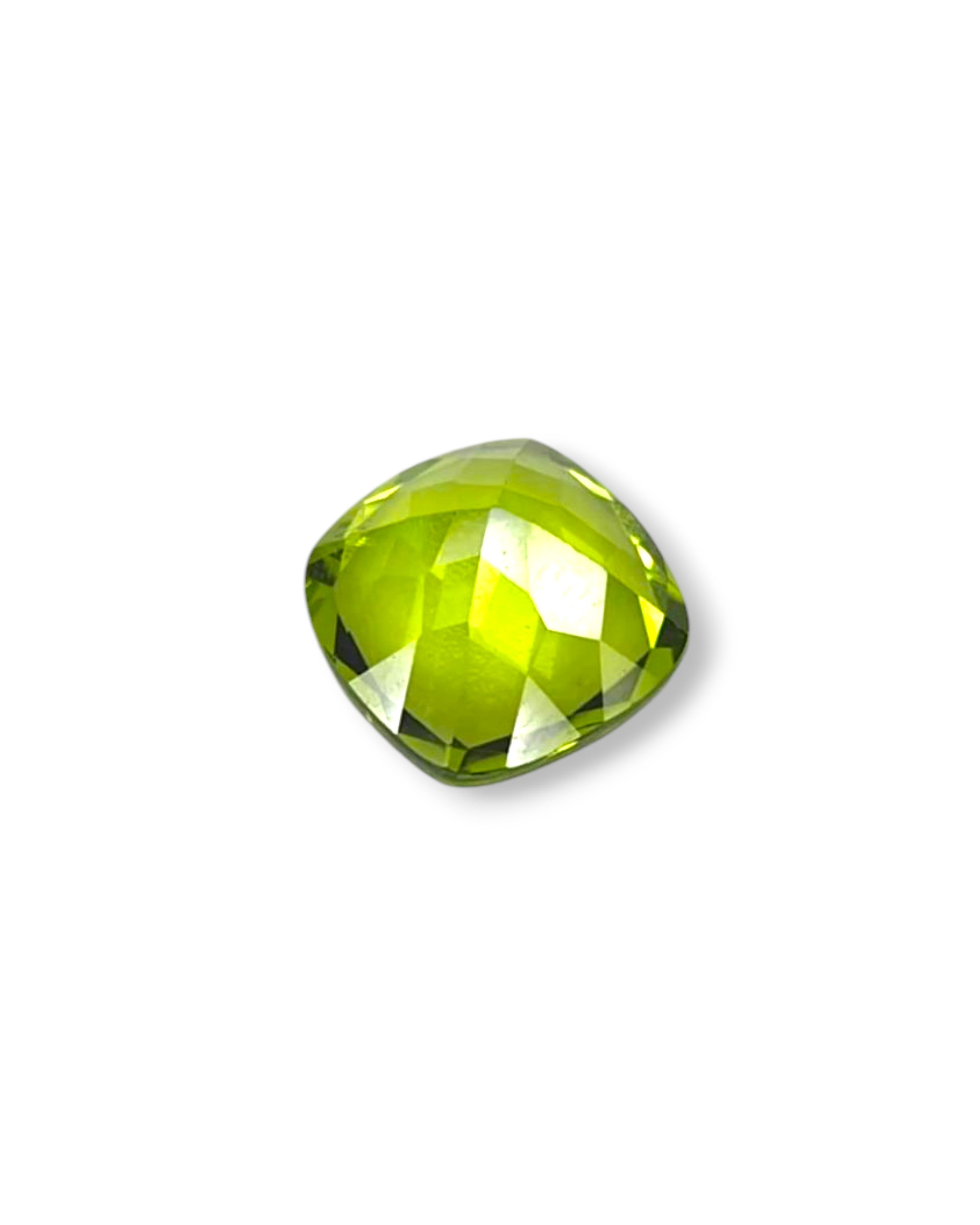 Top Grade 5.30 Ct - 5.88 Ratti Natural Peridot