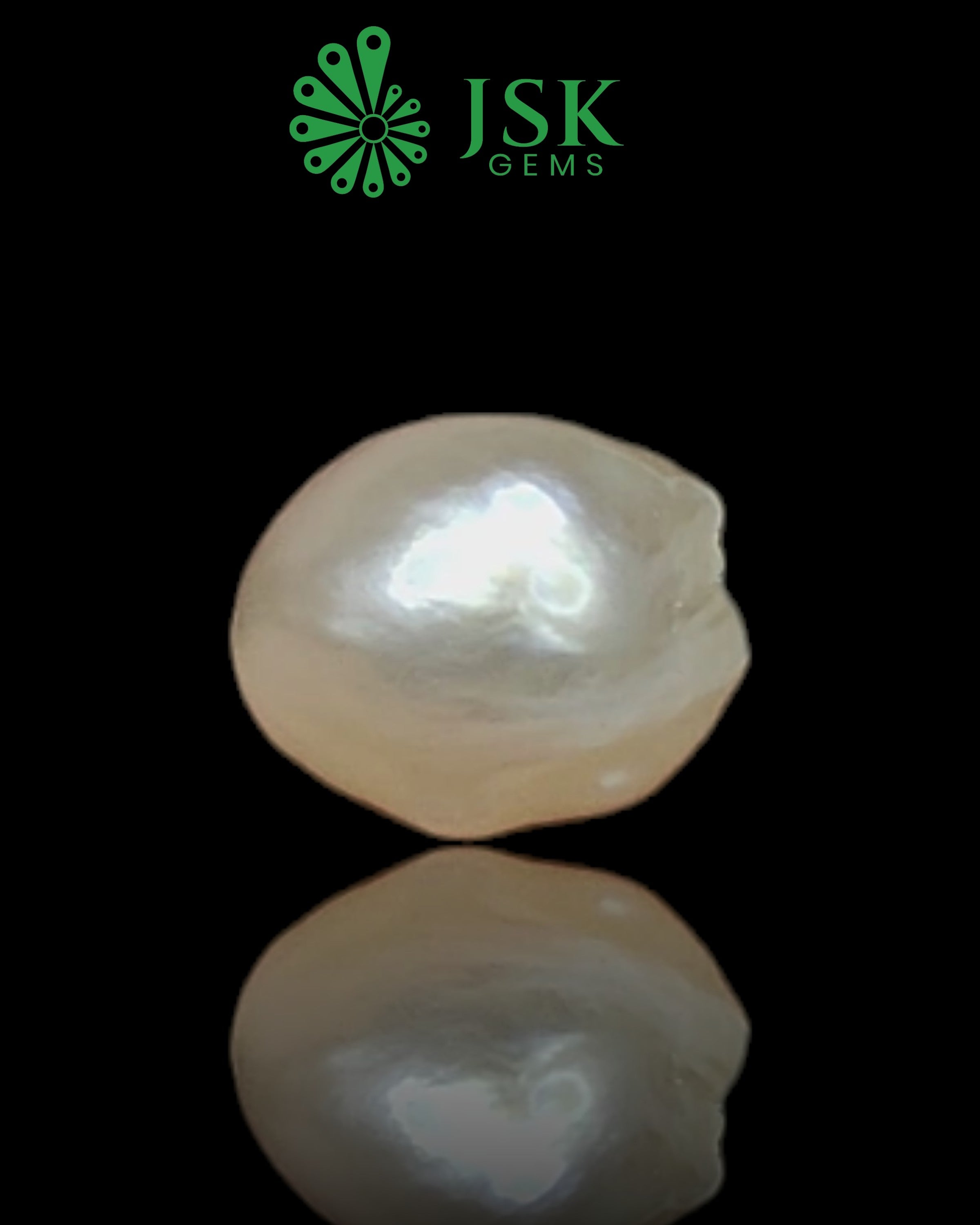 GIA Certified 4.53 Ct - 5.03 Ratti Natural Salt Water Pearl