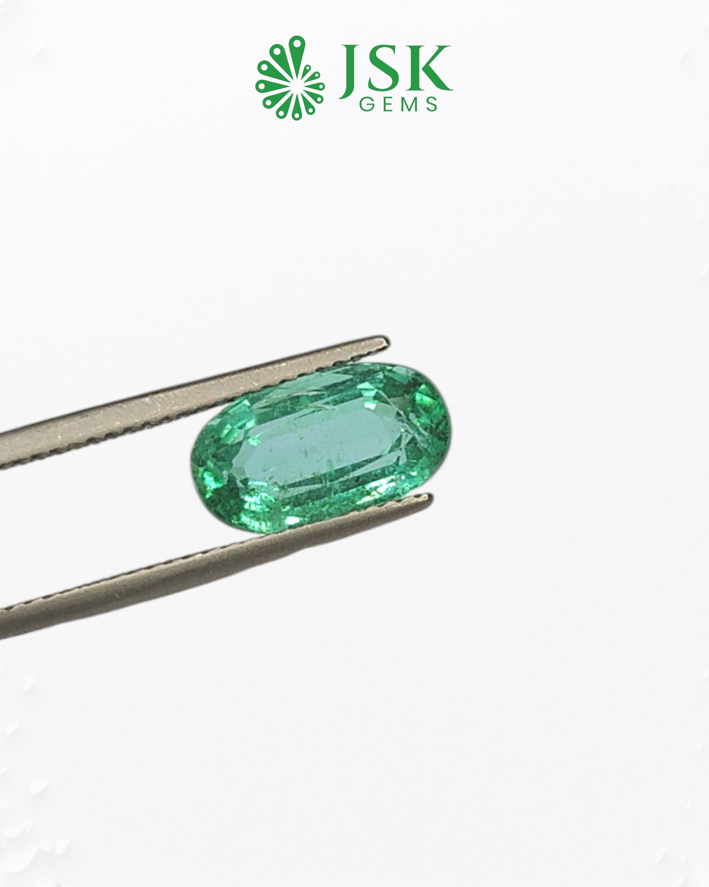 Top Grade 2.68 Ct - 2.97 Ratti Natural Emerald - Panna