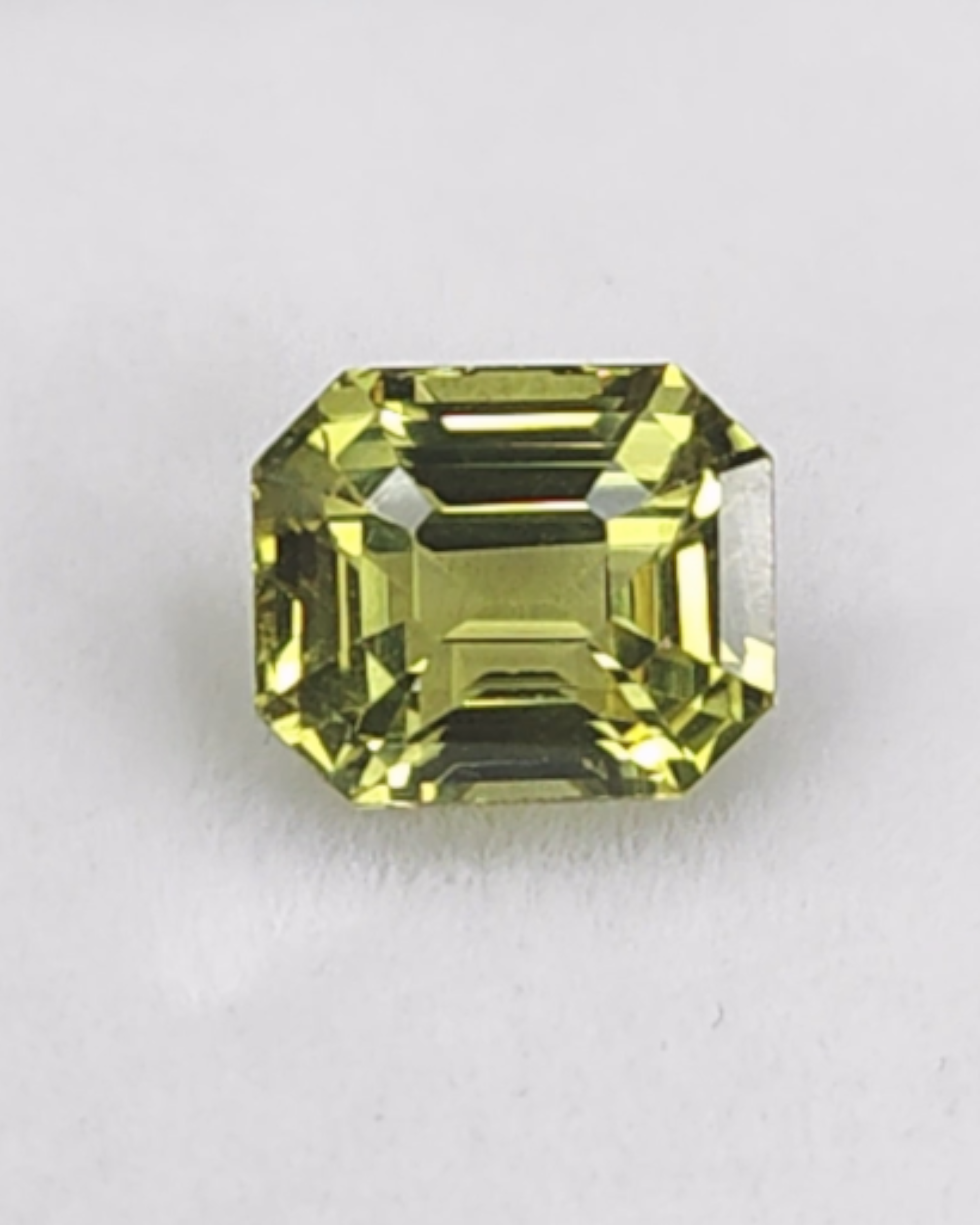 GSI Certified 3.34 Ct - 3.71 Ratti Natural Alexandrite