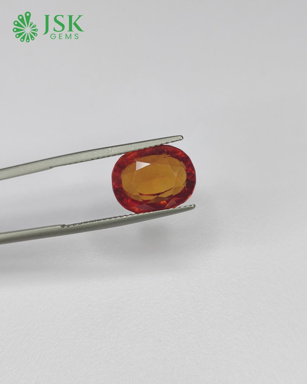 Load video: Top Grade 7.30 Ct - 8.11 Ratti Natural Ceylon Hessonite Garnet - Gomedh