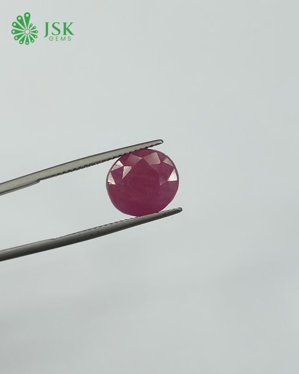 Load video: IIGJ Certified 7.23 Ct - 8.03 Ratti Unheated Untreated Natural Ruby Manik