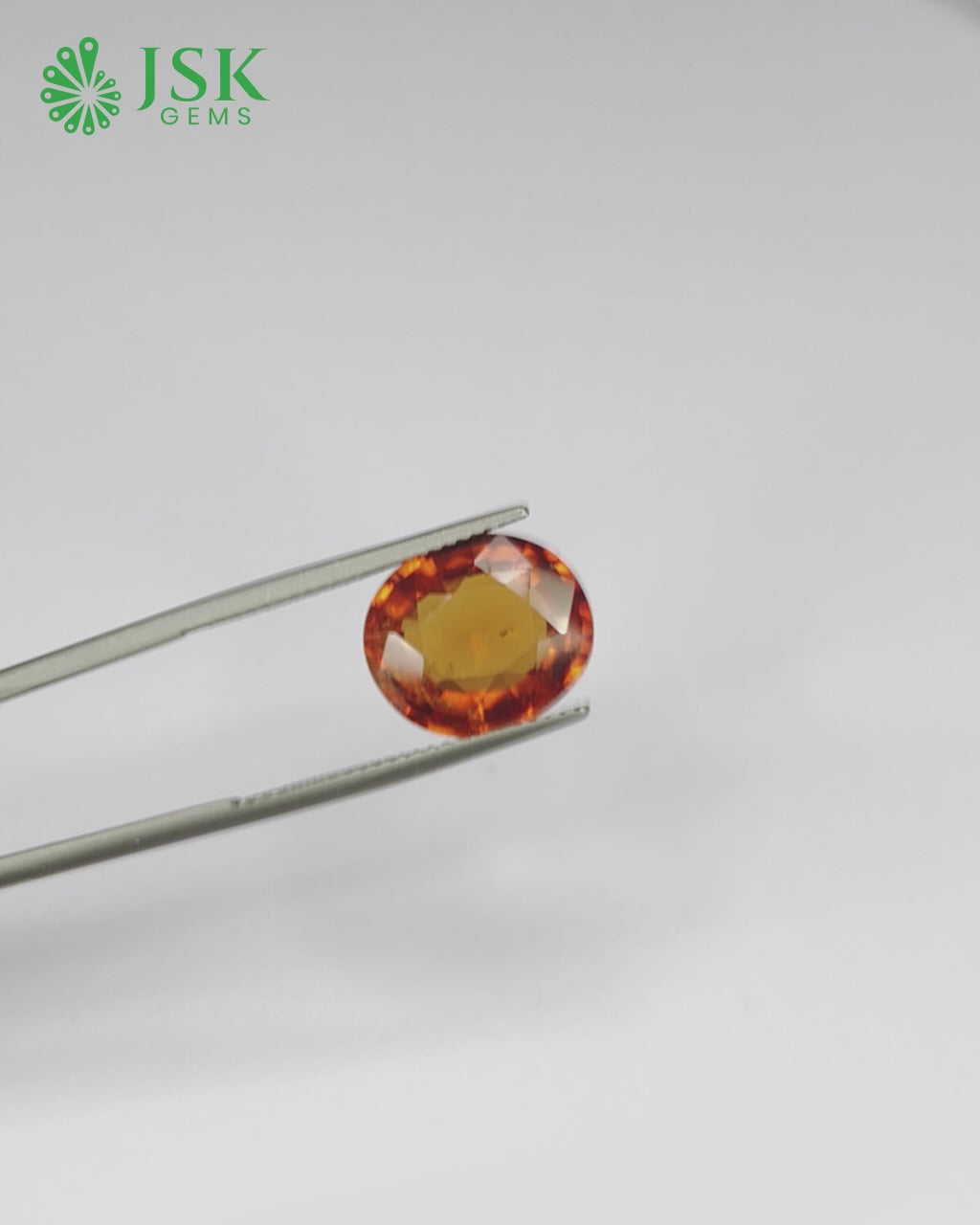 Load video: Top Grade 6.22 Ct - 6.91 Ratti Natural Ceylon Hessonite Garnet - Gomedh