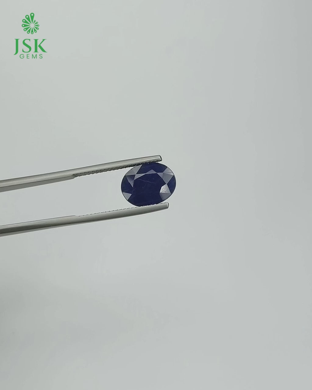 Load video: IIGJ Certified 5.52 Ct - 6.13 Ratti Natural Unheated Blue Sapphire-Neelam