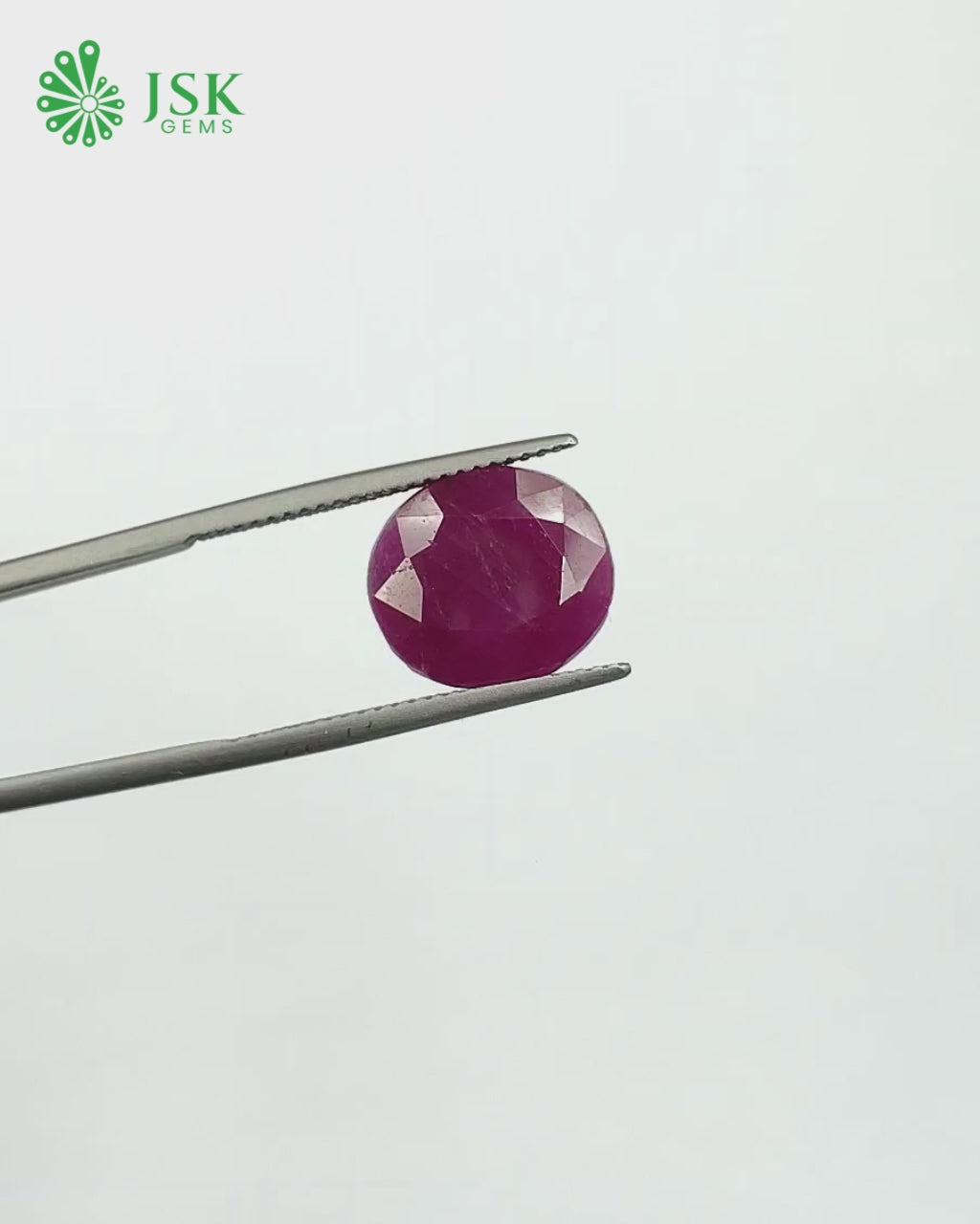 Load video: IIGJ Certified 8.34 Ct - 9.26 Ratti Unheated Untreated Natural Ruby Manik