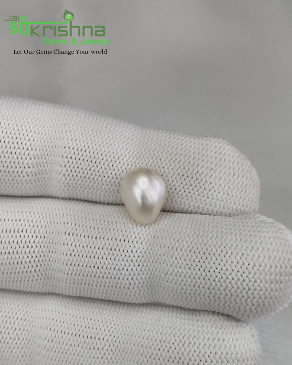 Load video: GIA Certified 4.80 Ct - 5.33 Ratti Natural Salt Water Pearl