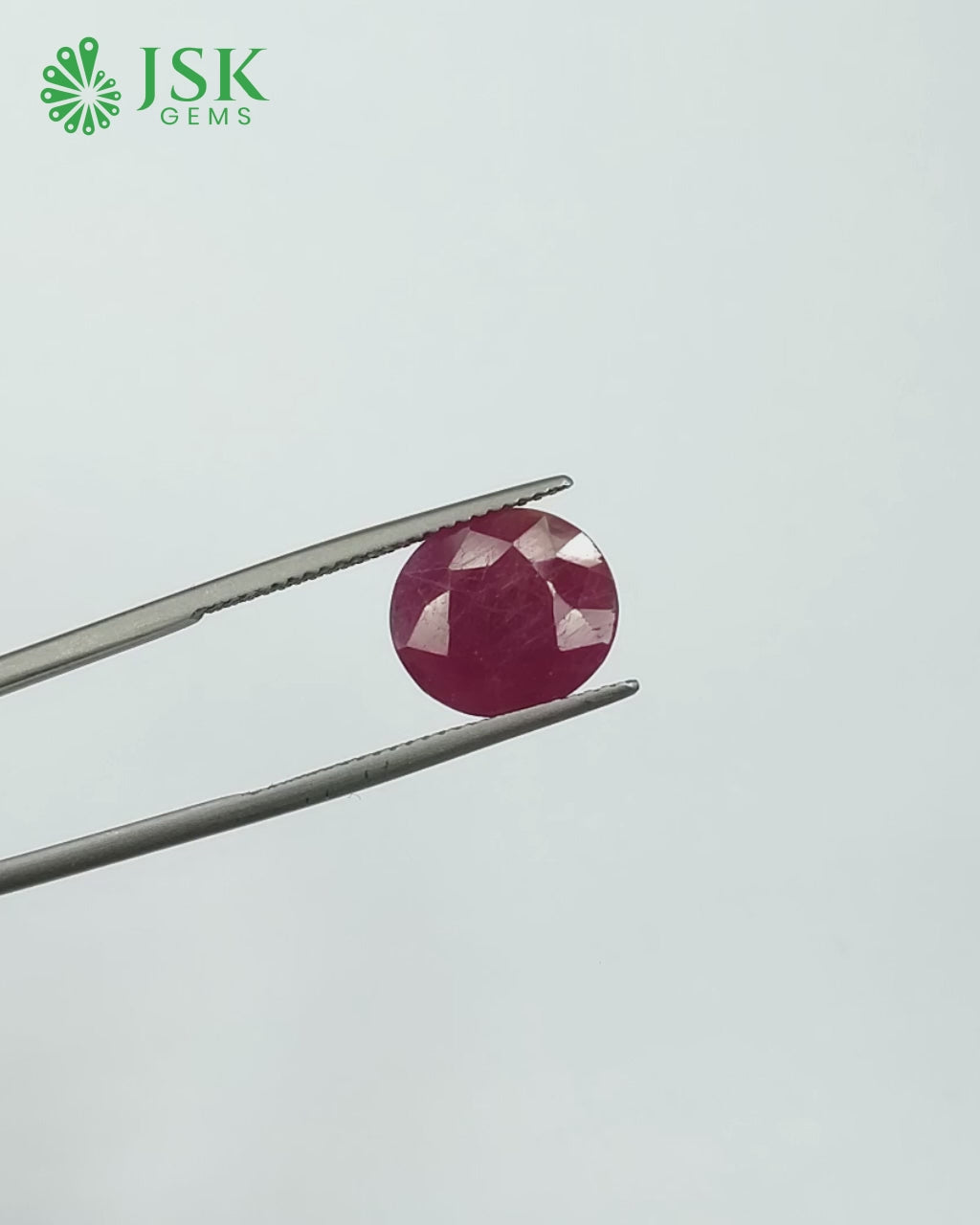Load video: IIGJ Certified 5.36 Ct - 5.95  Ratti Unheated Untreated Natural Ruby Manik