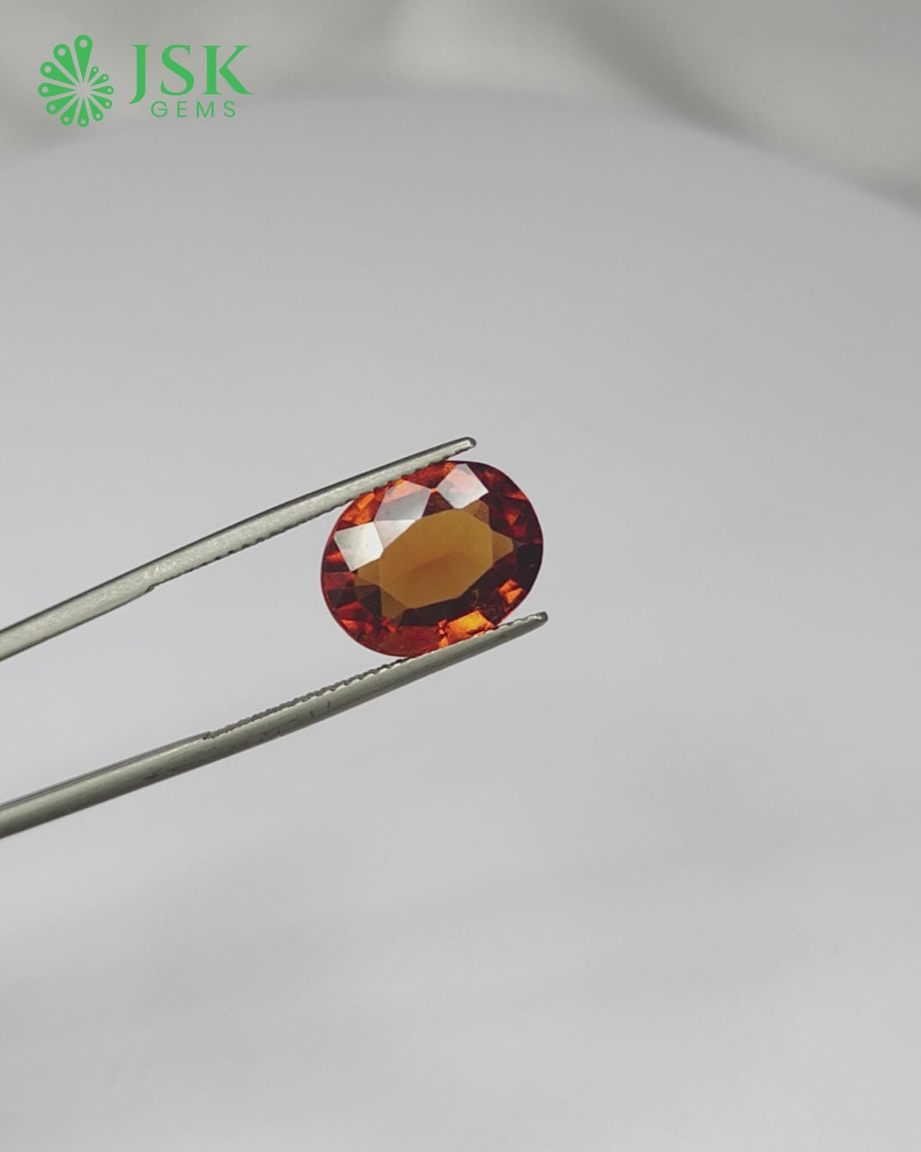 Load video: Top Grade 6.36 Ct - 7.06 Ratti Natural Ceylon Hessonite Garnet - Gomedh
