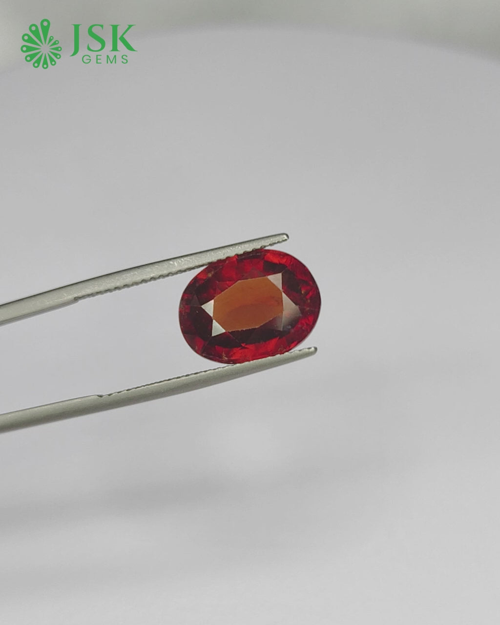 Load video: Top Grade 7.02 Ct - 7.80 Ratti Natural Ceylon Hessonite Garnet - Gomedh