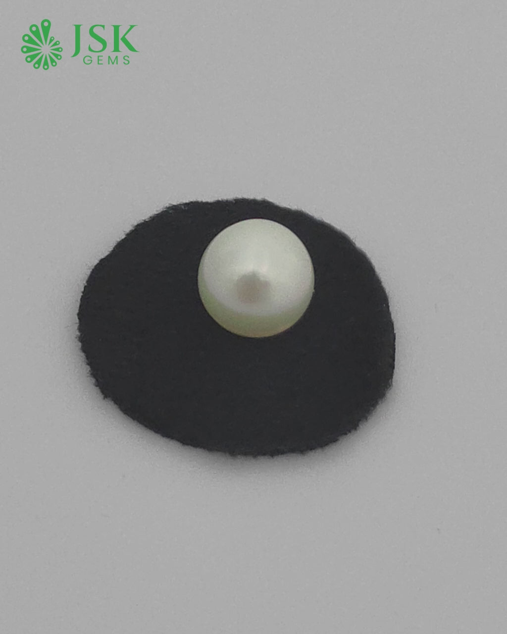 Load video: Premium 10.21 Ct - 11.3 Ratti South Sea Pearl - Moti