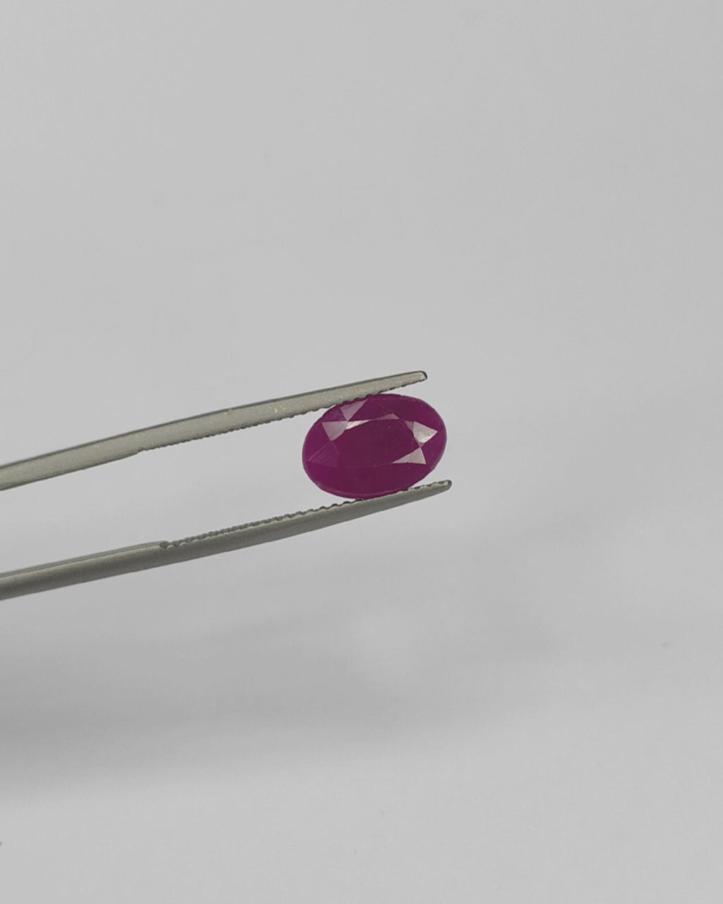 Load video: Premium Grade IIGJ Certified  3.99 Ct - 4.43 Ratti Natural Unheated Ruby