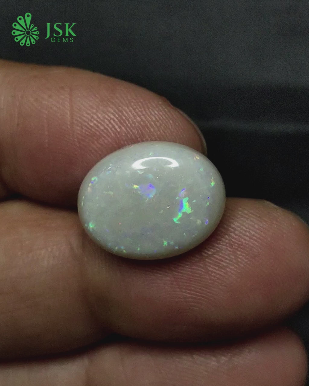 Load video: Top Grade 8.41 Ct - 9.34 Ratti Natural Australian Opal