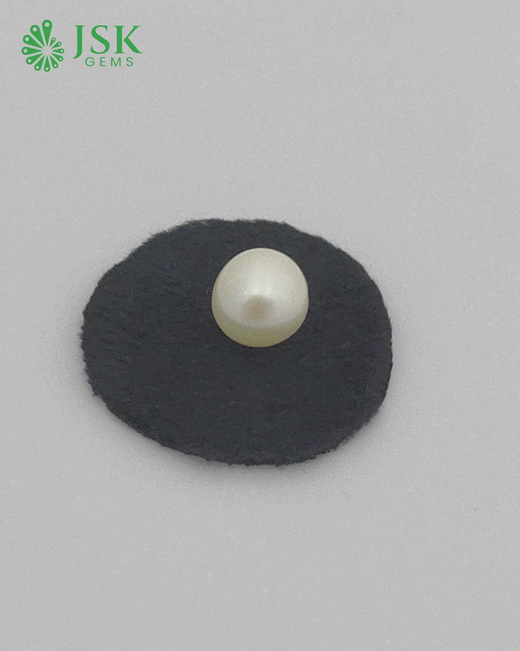 Load video: Premium 6.19 Ct - 6.87 Ratti South Sea Pearl - Moti