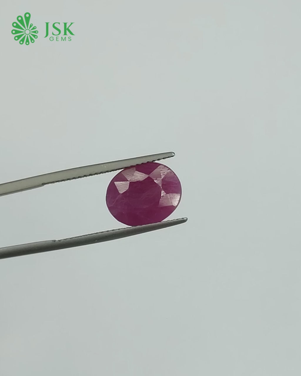 Load video: IIGJ Certified 5.34 Ct - 5.93 Ratti Unheated Untreated Natural Ruby Manik