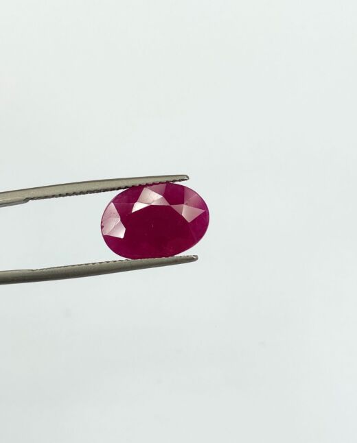 IGI Certified 5.87 Ct{6.44 Ratti} Natural Unheated Ruby/Manek